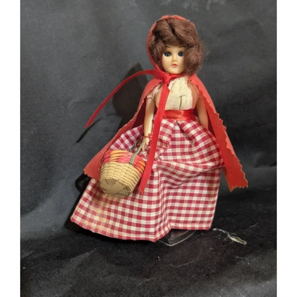 Vintage‎ Natchez 7” Little Red Riding Hood Blue Eyes Open & Close.